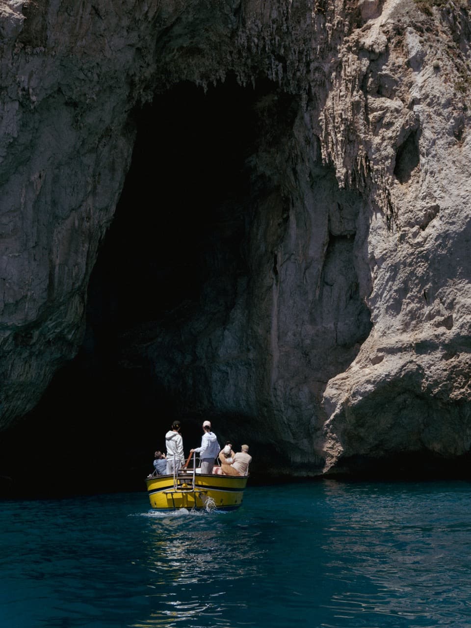 Capri — 16